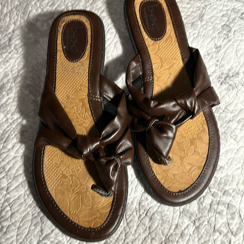 Boc brown sandal size 9 women’s great condition